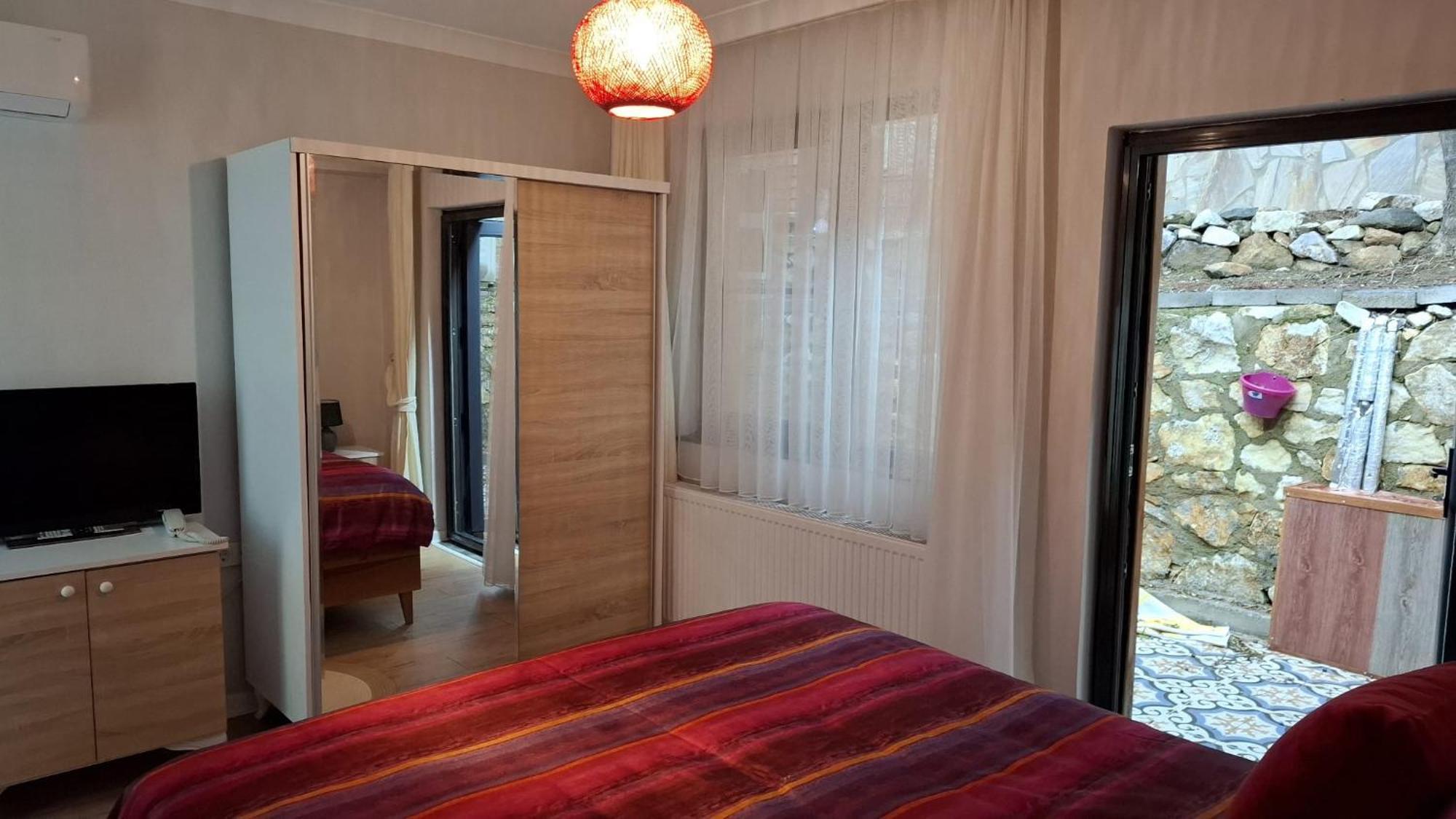Dusler Vadisi Kazdaglari Hotel Едремит Екстериор снимка