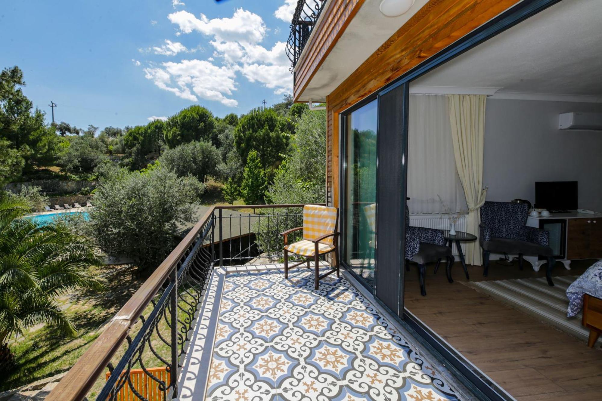 Dusler Vadisi Kazdaglari Hotel Едремит Екстериор снимка