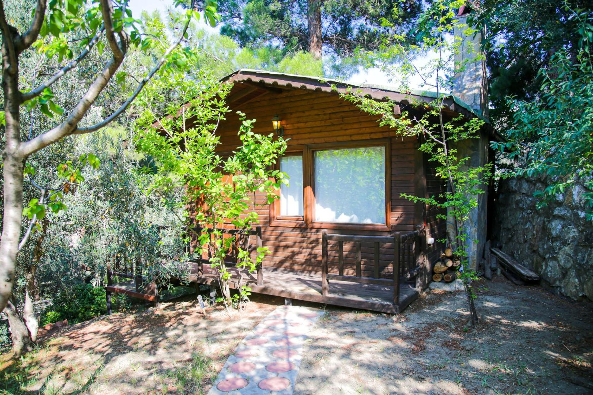 Dusler Vadisi Kazdaglari Hotel Едремит Екстериор снимка